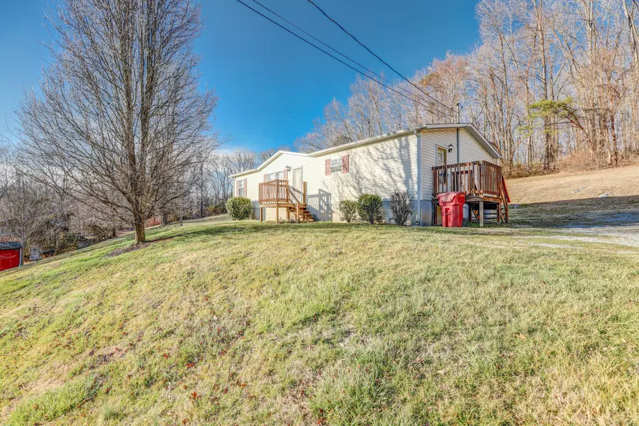 1731 Dave Buck RD, Johnson City, TN 37601