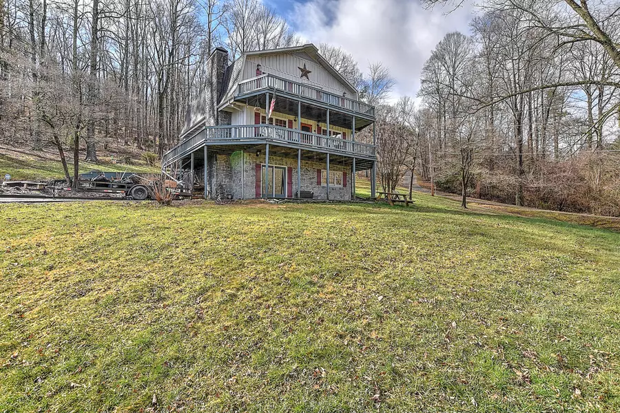 2581 Bob Little RD, Elizabethton, TN 37643