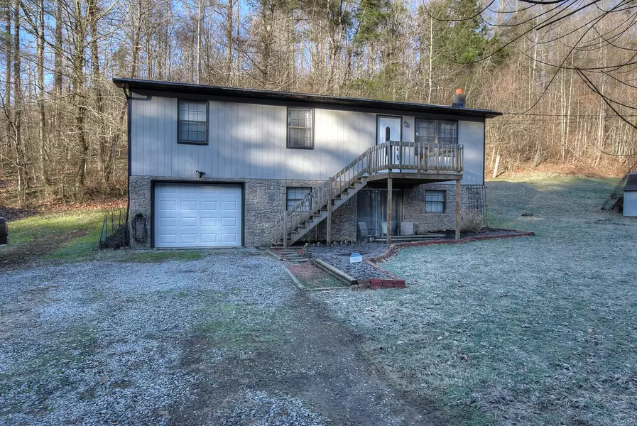 322 Sims Hill RD, Elizabethton, TN 37643