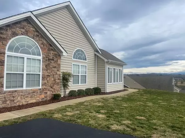 Johnson City, TN 37604,376 Villa View PT