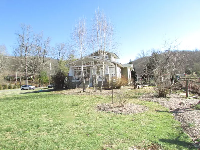 186 Marion Branch RD, Elizabethton, TN 37643