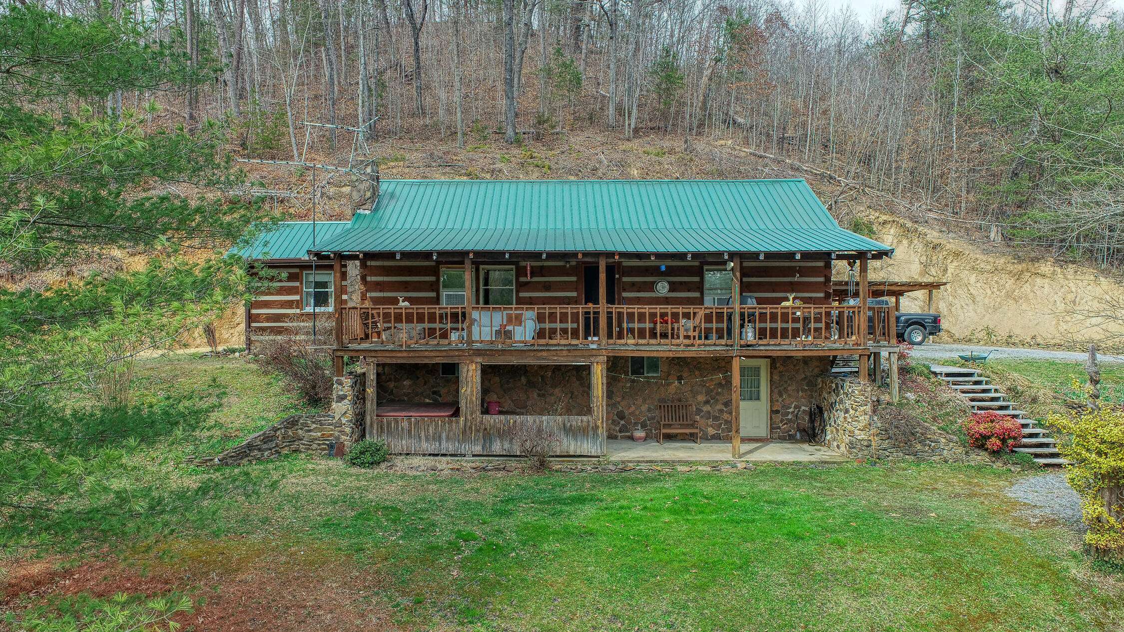 Rogersville, TN 37857,115 Winegar Hollow RD