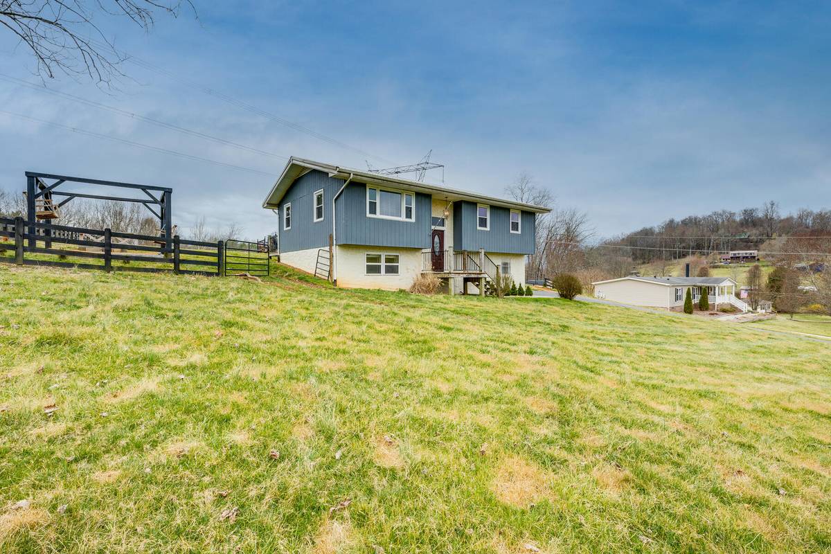 Bristol, TN 37620,476 Booher DR