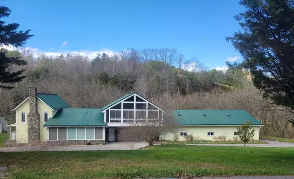 748 Cripple Creek RD, Watauga, TN 37694