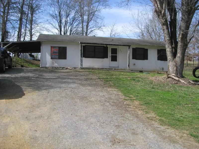 249 Dogwood DR, Fall Branch, TN 37656