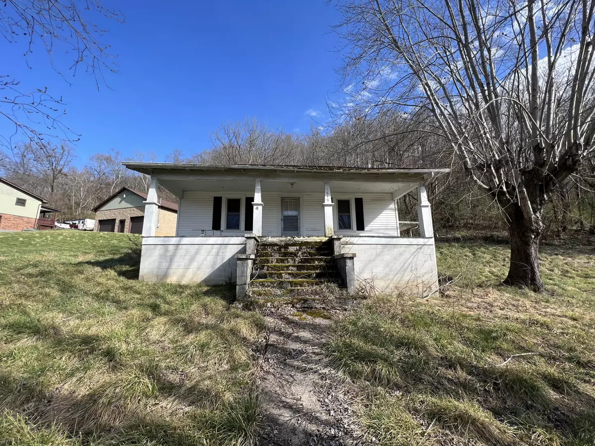 Elizabethton, TN 37643,1648 Central AVE
