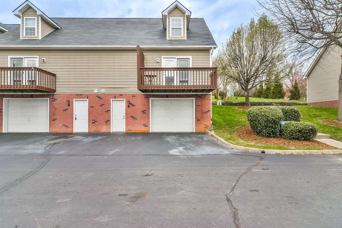 Johnson City, TN 37615,301 Cambridgeshire CT #301