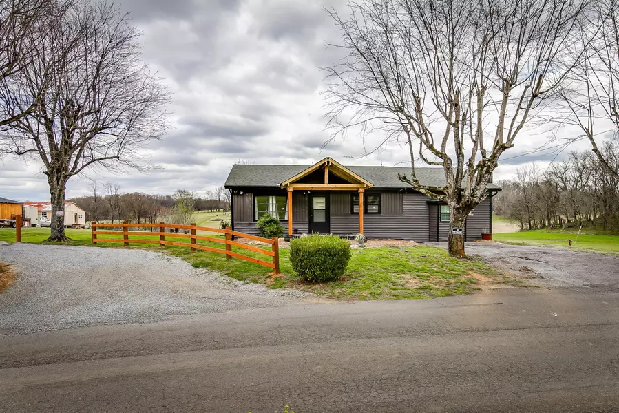 841 Briar Thicket RD, Bybee, TN 37713