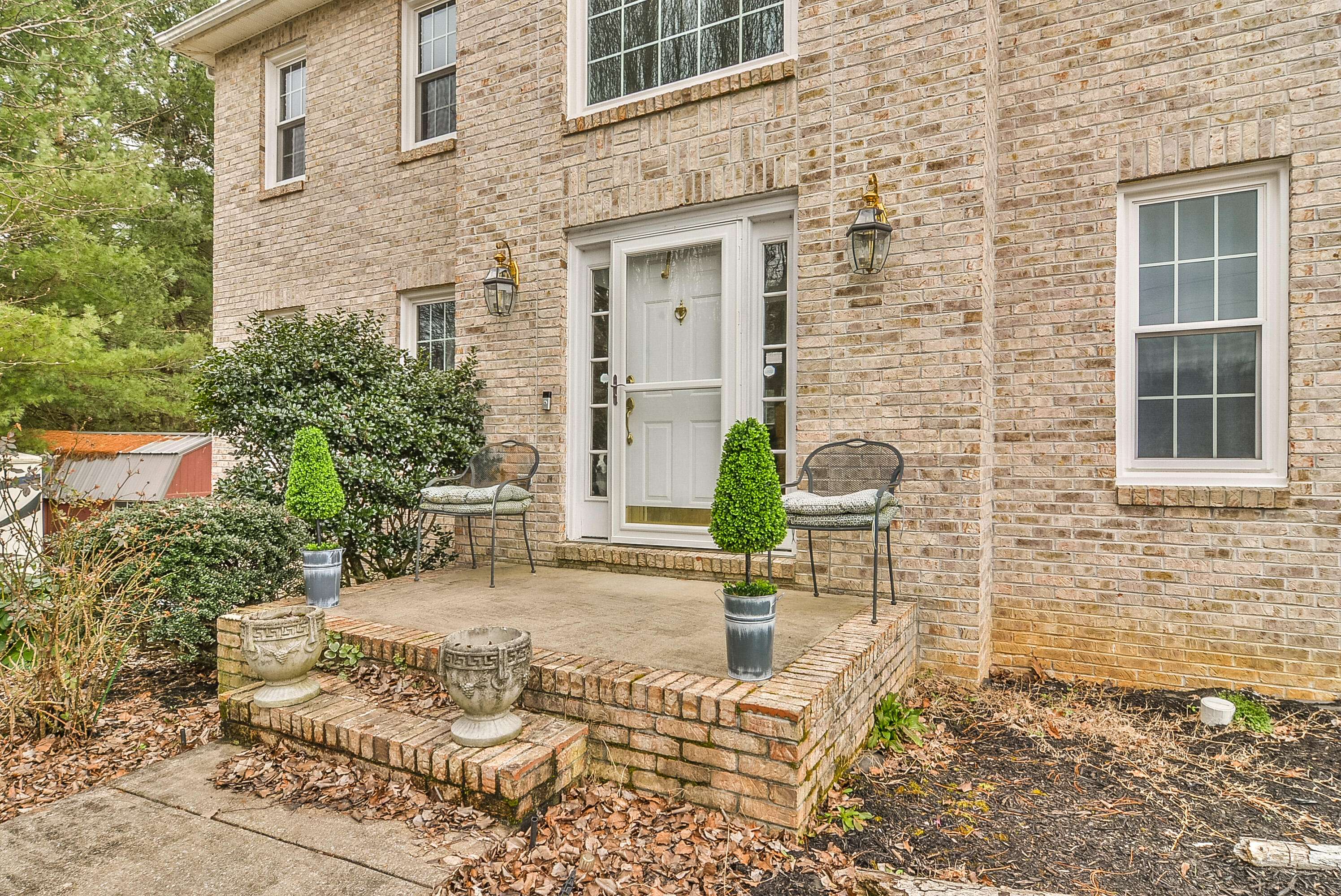 Gray, TN 37615,126 Meadow CT
