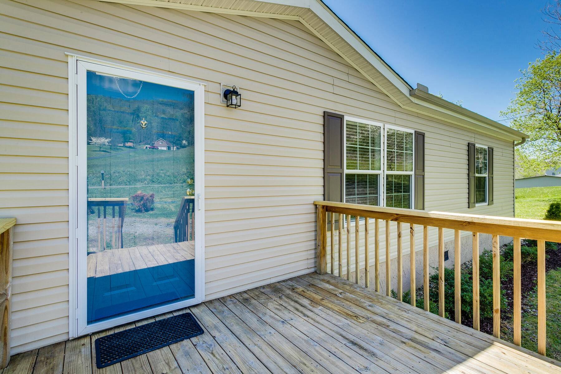 Rogersville, TN 37857,565 Cloud Creek RD