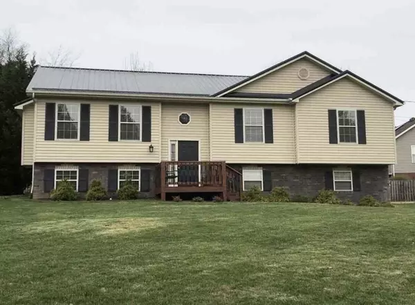 222 Persimmon LN, Jonesborough, TN 37659