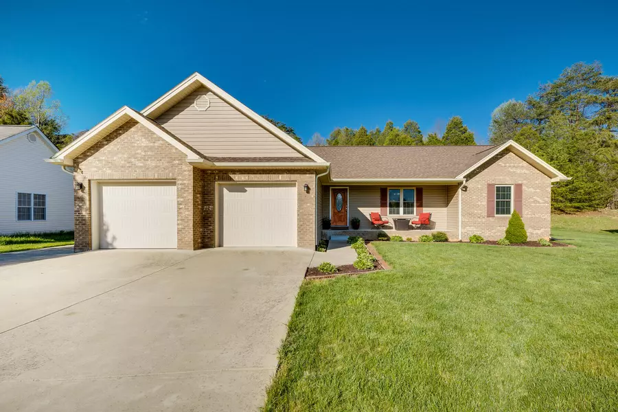 242 Bradford LN, Bristol, TN 37620