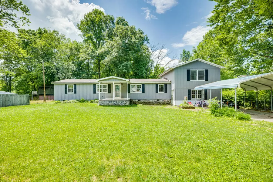 2526 6th E AVE, Big Stone Gap, VA 24219