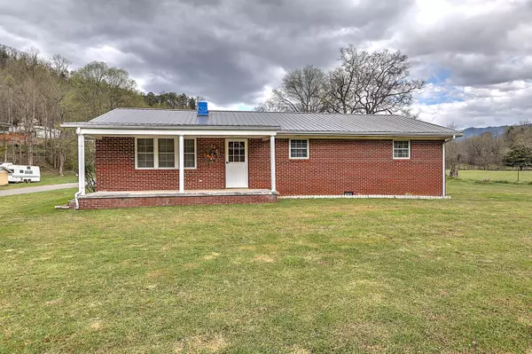 1023 Huff RD, Cosby, TN 37722