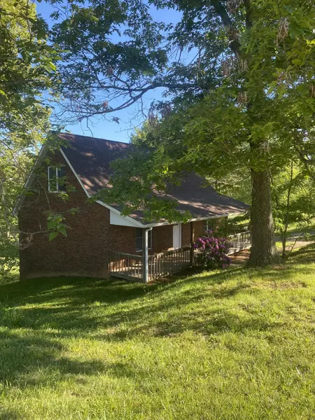 3448 Mckinley RD, Johnson City, TN 37604