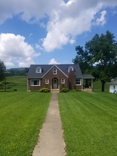 3125 Cold Springs RD, Mountain City, TN 37683