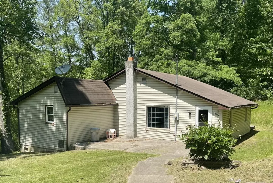 165 Whispering Pine RD, Clintwood, VA 24228