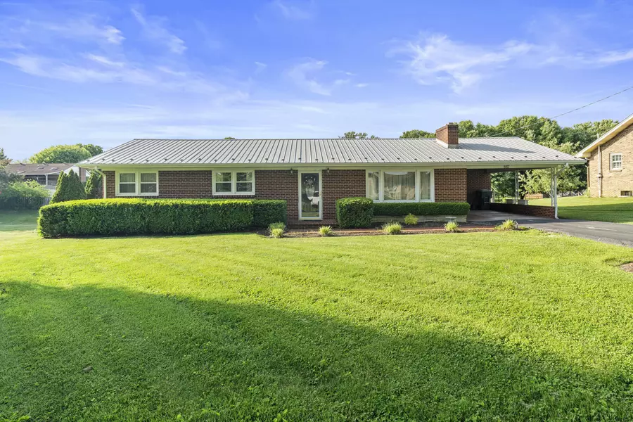 867 Falcon DR, Abingdon, VA 24210