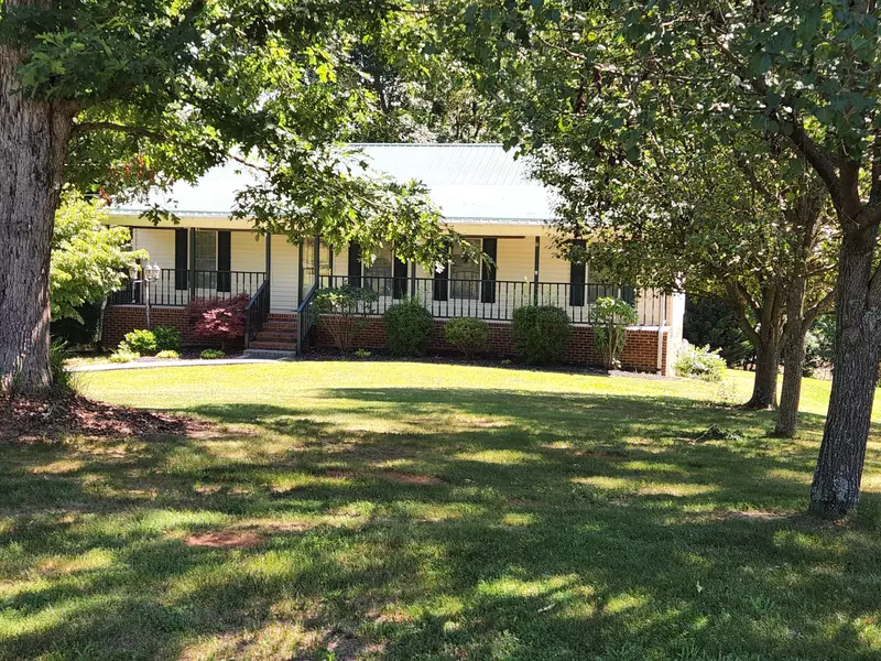 200 Austin DR, Rogersville, TN 37857