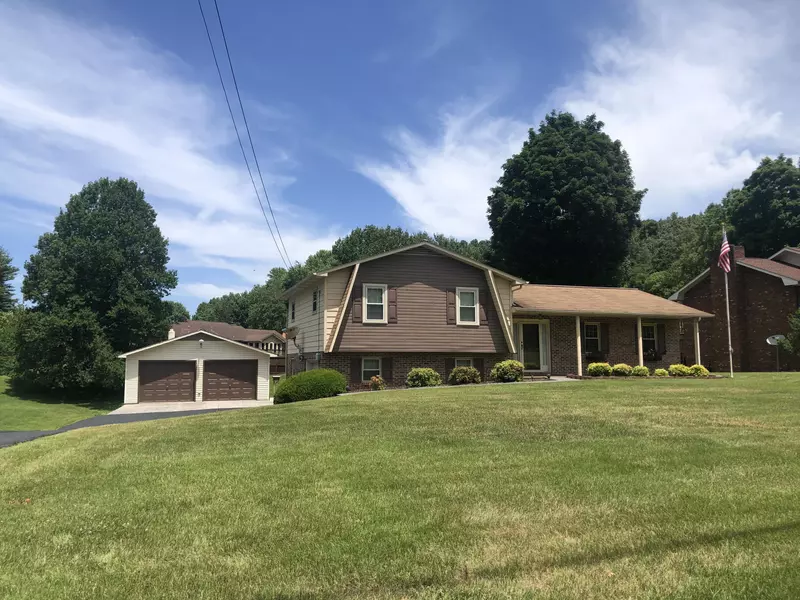 331 Max Jett RD, Johnson City, TN 37601