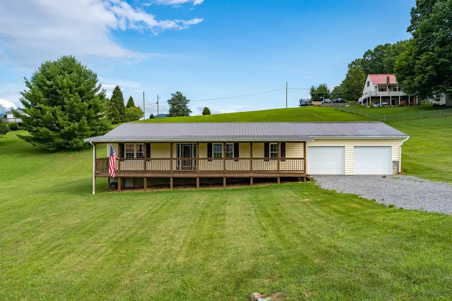 168 Woodside DR, Chilhowie, VA 24319