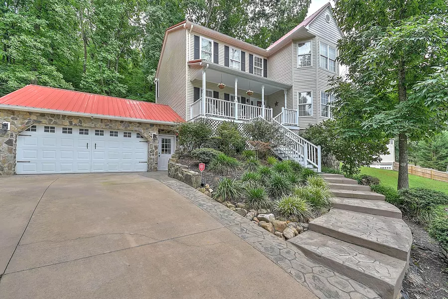 110 Heather LN, Greeneville, TN 37745