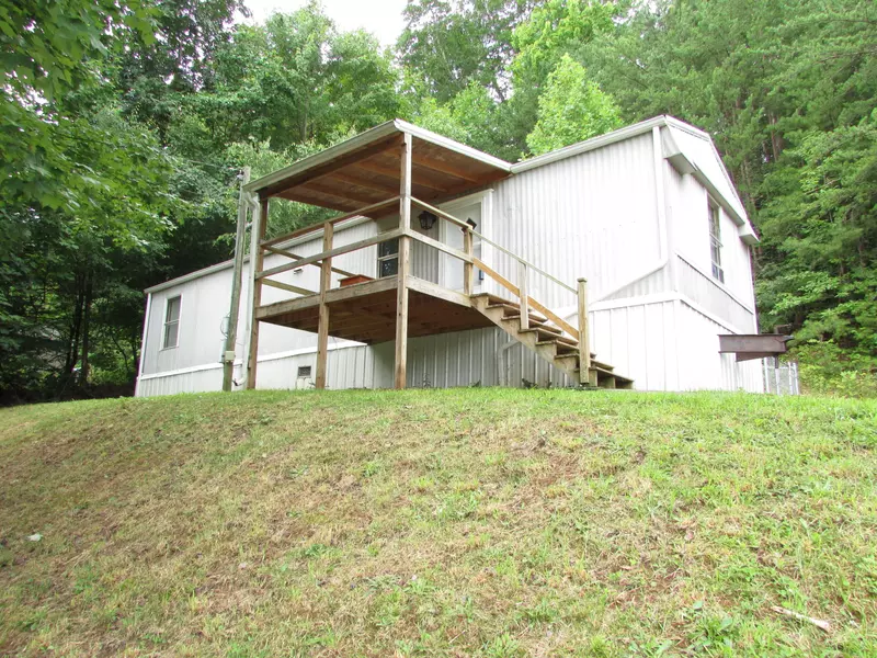 178 Sarah Annie DR, Johnson City, TN 37601