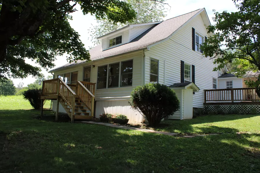 228 Market St, Blountville, TN 37617