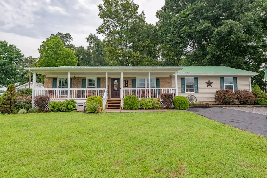 320 Williams RD, Surgoinsville, TN 37873