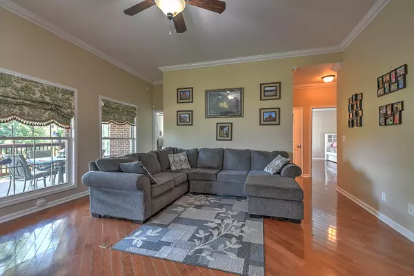 Greeneville, TN 37745,72 Ridgefield CT