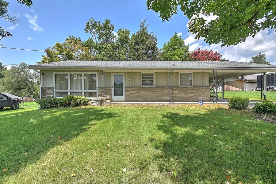 3709 Mountain View RD, Johnson City, TN 37601