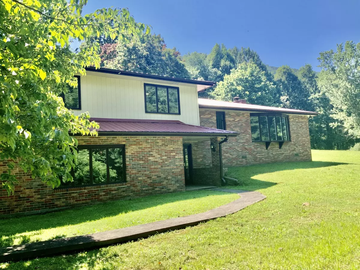 Big Stone Gap, VA 24219,2905 Reynosa LN