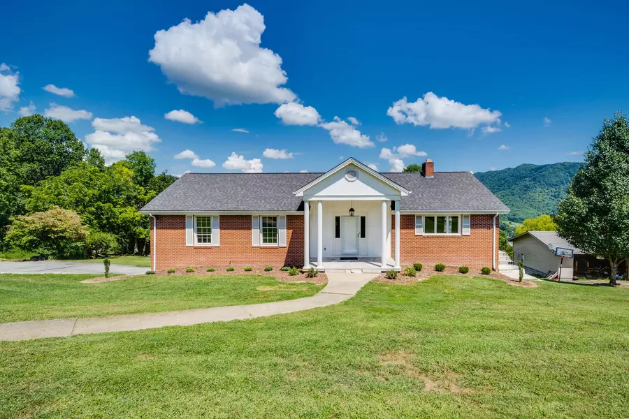 191 Quillen DR, Gate City, VA 24251