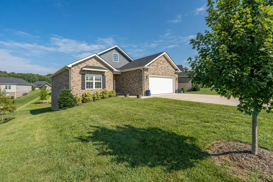 1164 Osler CT, Piney Flats, TN 37686