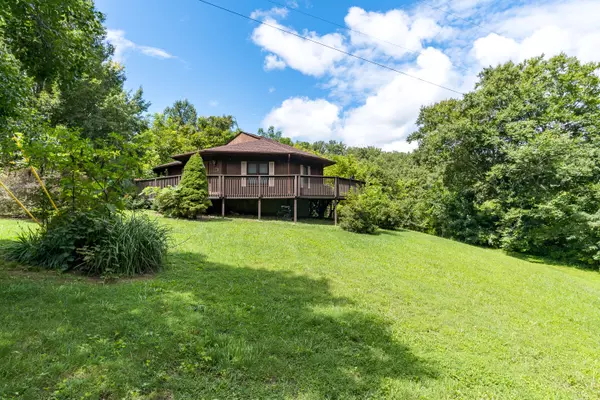 Unicoi, TN 37692,927 Marbleton RD