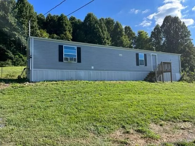 Elizabethton, TN 37643,158 Bill Nave Loop