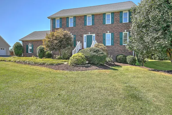 Bluff City, TN 37618,215 Apple Ridge DR