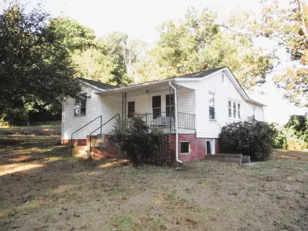 545 Lovelace RD, Fall Branch, TN 37656