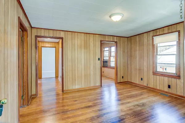 Rogersville, TN 37857,220 Hillcrest ST