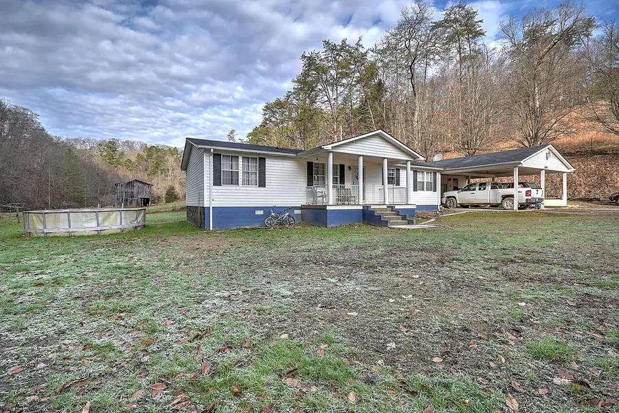 1223 Mcdowell Branch LN, Gate City, VA 24251