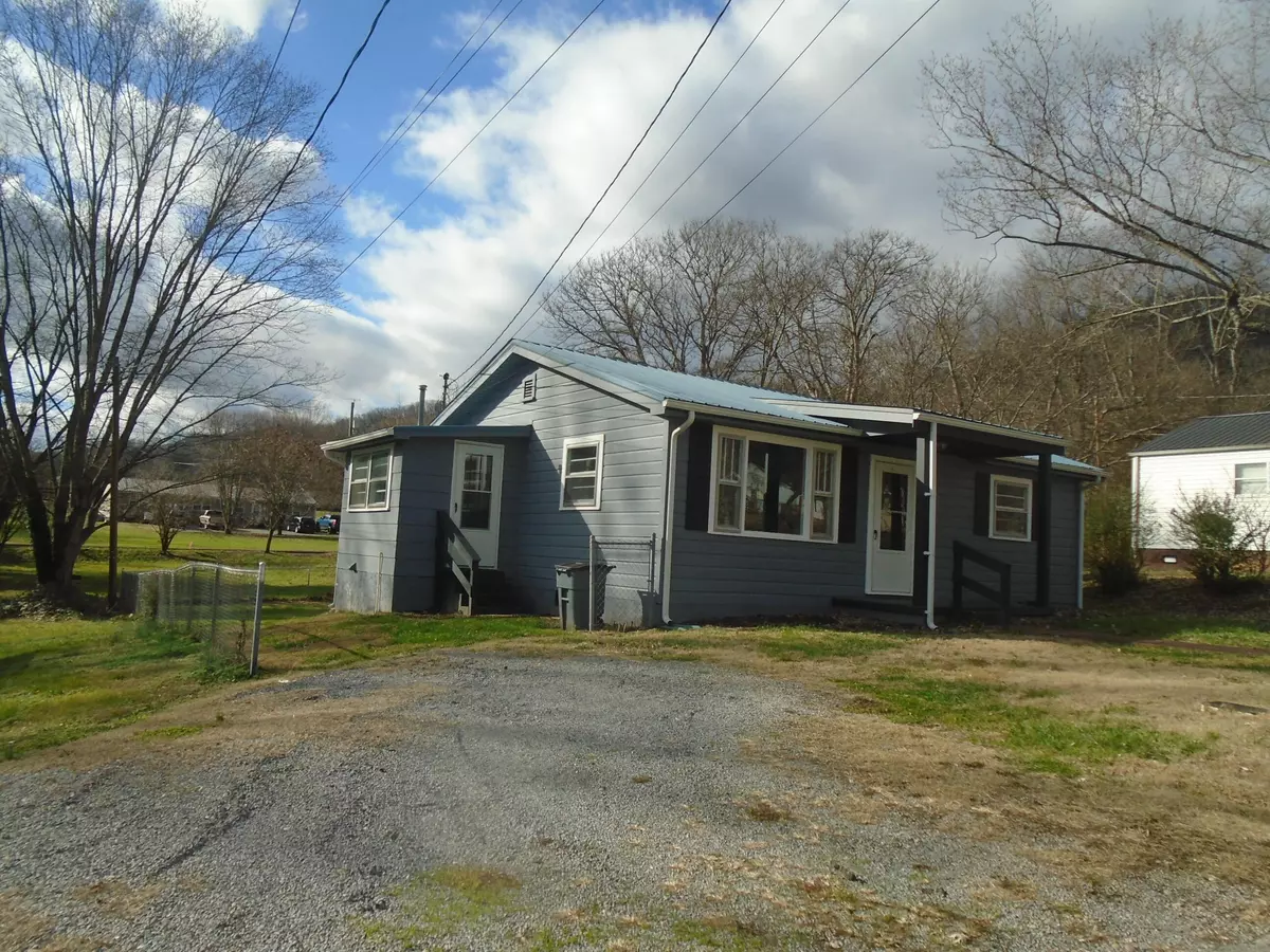 Rogersville, TN 37857,413 Brownlow ST