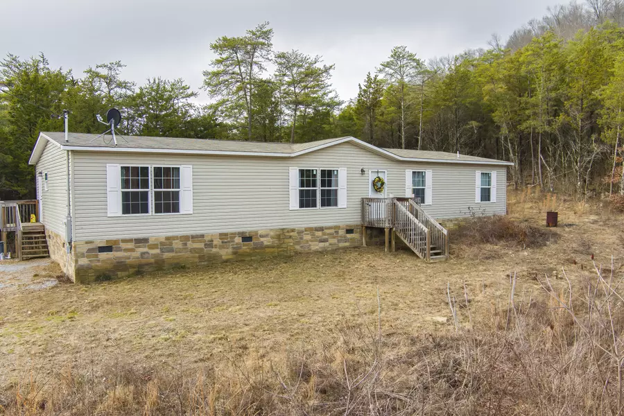 750 Tom White Hollow RD, Mohawk, TN 37810