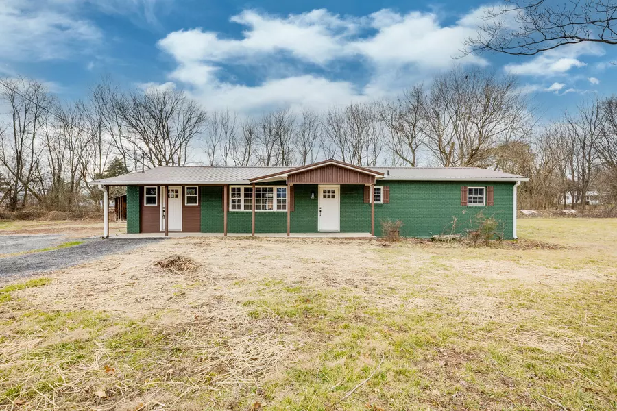 318 Mcneil CIR, Mooresburg, TN 37811