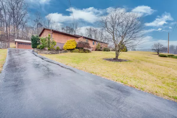 Blountville, TN 37617,285 Spurgeon RD