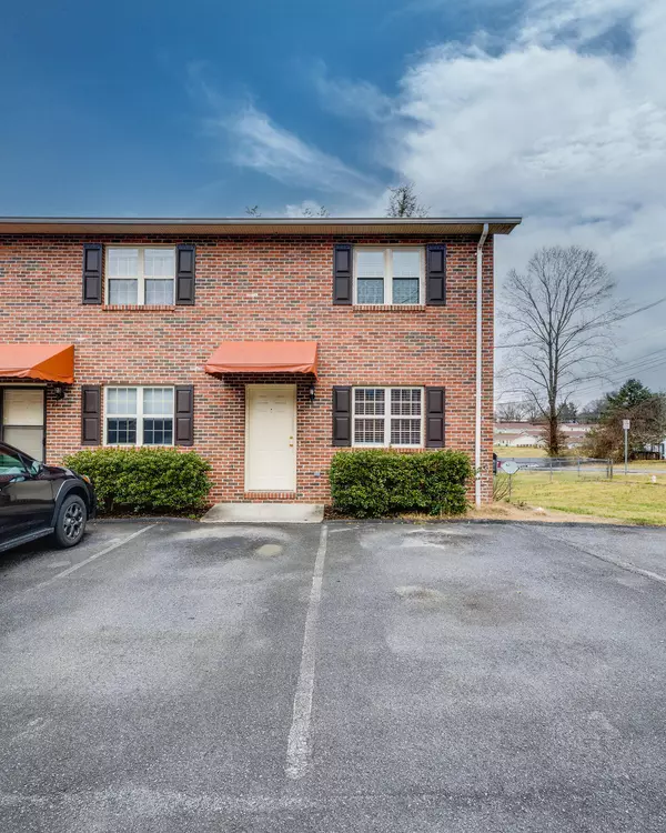 405 Ketron LN #1,  Johnson City,  TN 37601