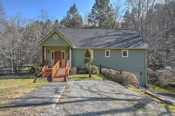 Roan Mountain, TN 37687,141 Laurel Highlands RD