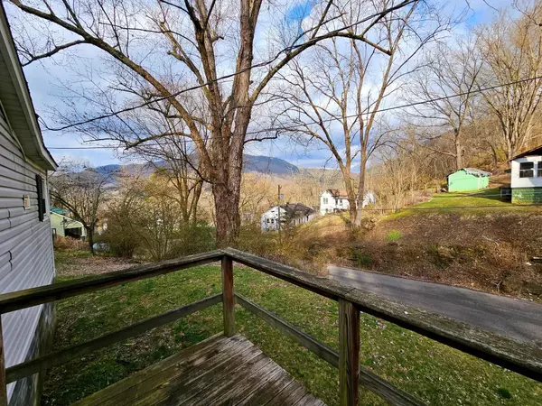 Big Stone Gap, VA 24219,10 Albemarle ST