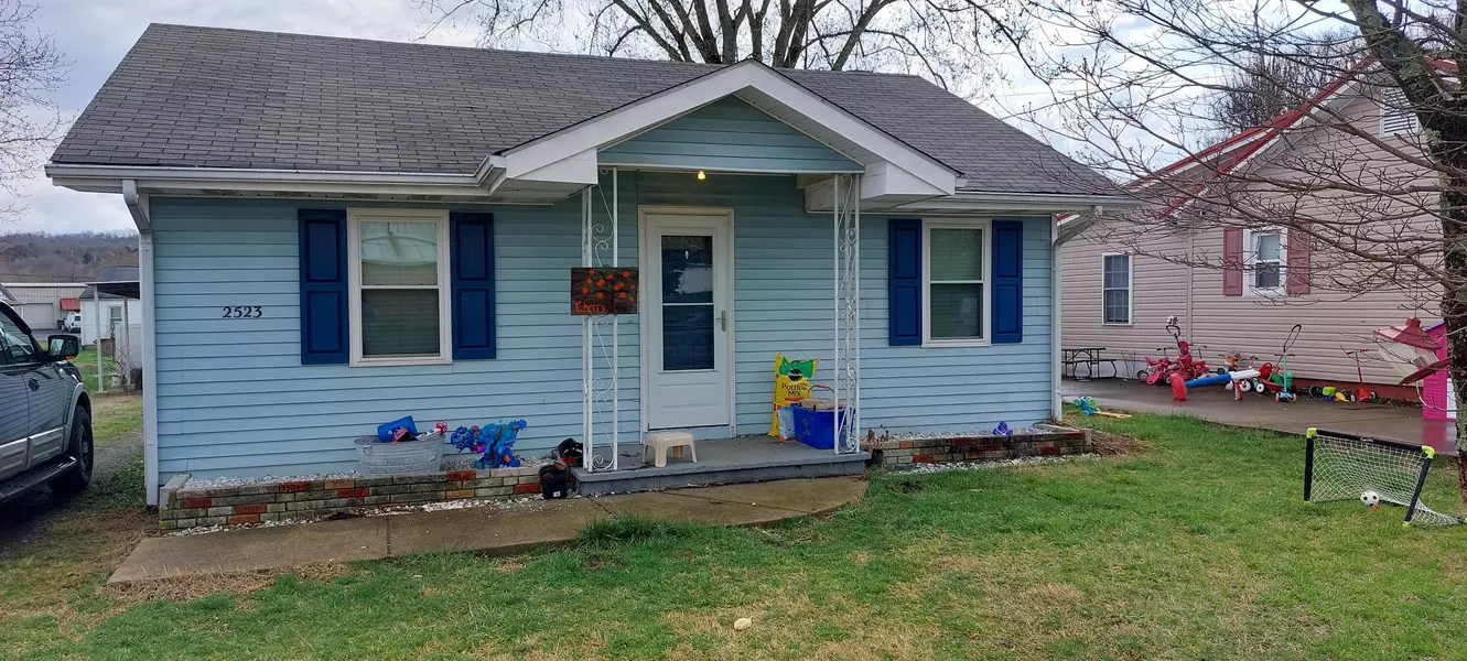 2523 Hawaii ST, Kingsport, TN 37660