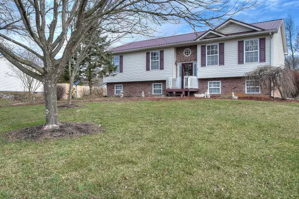 Jonesborough, TN 37659,144 Laurel View RD