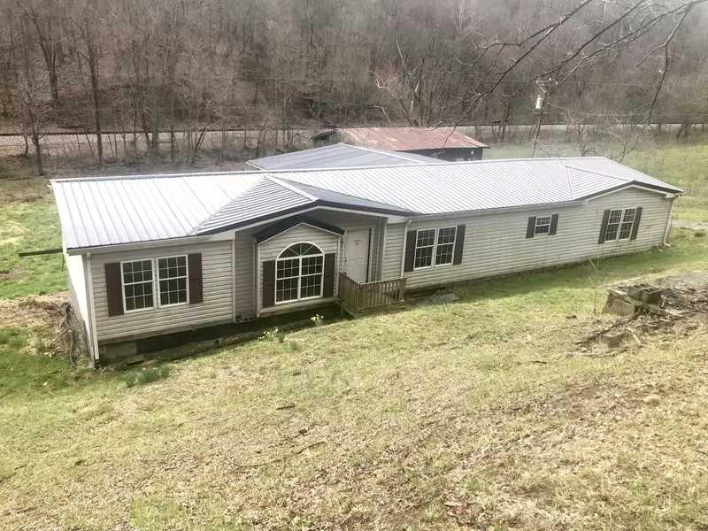 713 Ocoonita RD, Jonesville, VA 24263